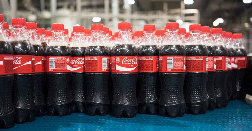 Фото: напиток Coca-Cola // кадр из публикаций 1rnd