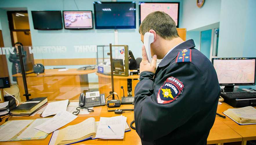Фото: дежурная часть полиции, кадр пресс-службы ГУ МВД РФ по Краснодарскому краю Фото: дежурная часть полиции, кадр пресс-службы ГУ МВД РФ по Краснодарскому краю