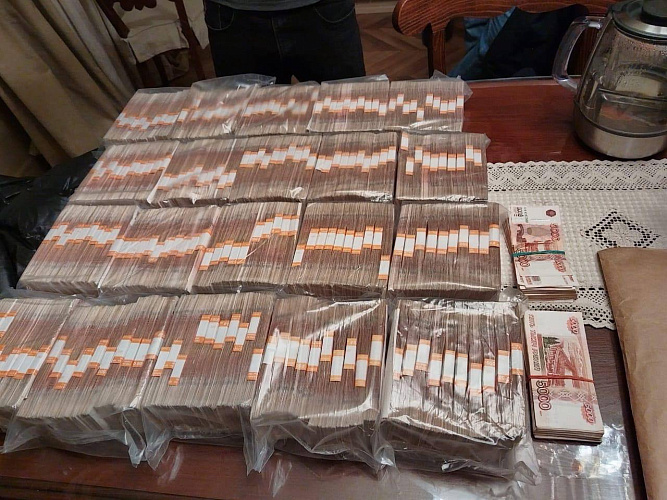 Фото: ТГ-канал "Выстрел в голову", обыск у Кушнарёва в 2024 году Фото: ТГ-канал "Выстрел в голову", обыск у Кушнарёва в 2024 году