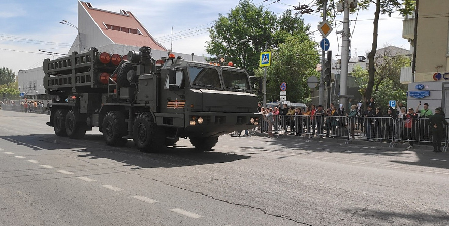 Фото: парад победы в Ростове, кадр из архива 1rnd Фото: парад победы в Ростове, кадр из архива 1rnd