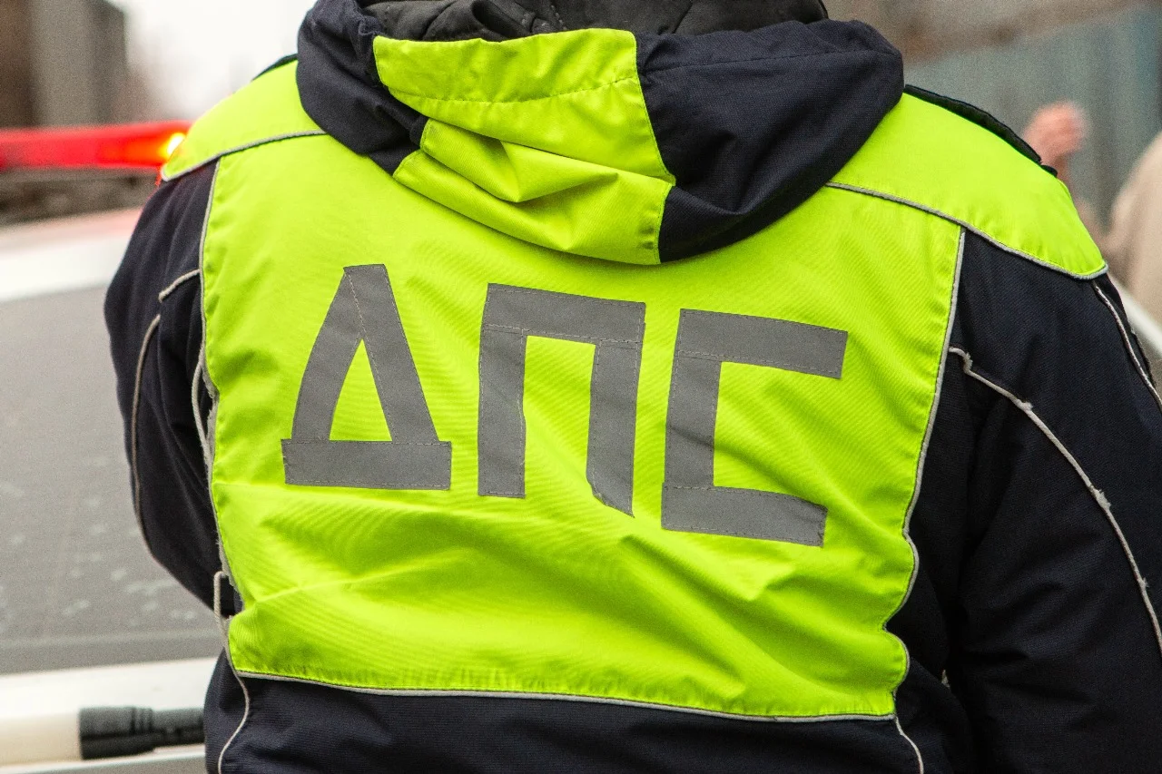 В Ростовской области сотрудник ГИБДД подозревается в получении взятки