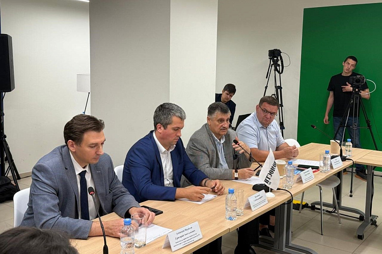 Фото: пресс-служба правительства РО Фото: пресс-служба правительства РО