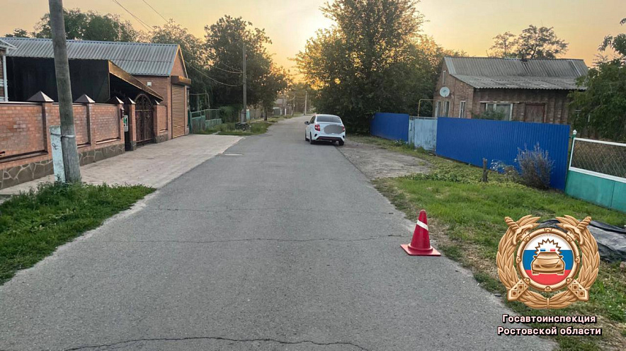 Фото: место аварии, в которой пострадал 3-летний ребёнок, кадр ГАИ РО Фото: место аварии, в которой пострадал 3-летний ребёнок, кадр ГАИ РО